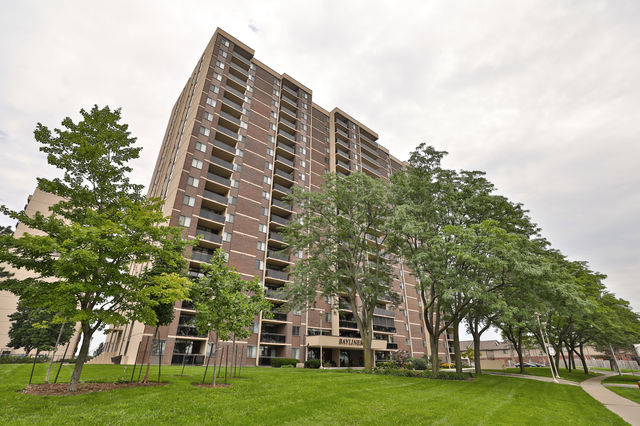 #1006-301 Frances Ave.